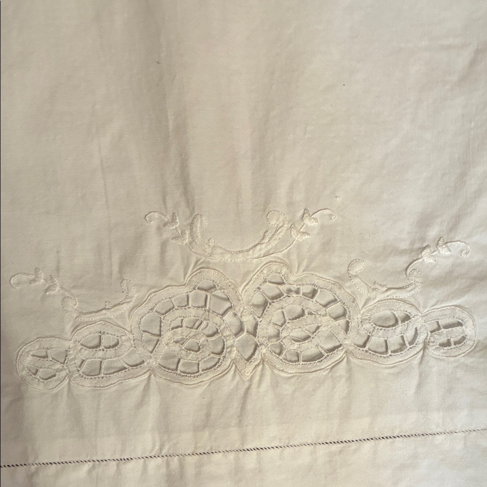Embroidered White Pillowcase - Picture 4 of 10